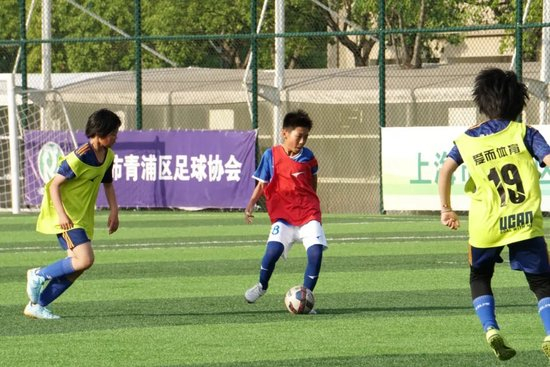 HJC黄金城·集团拥有一个好平台展示图片