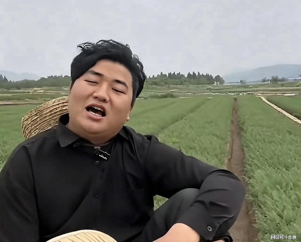 了解HJC黄金城·集团